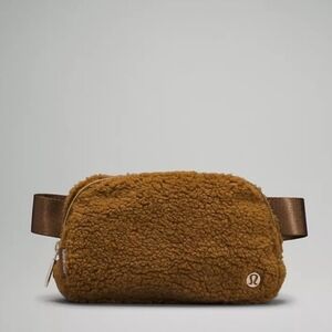 Lululemon Brown Sherpa Belt Bag Everywhere Fleece Belt Bag Camel Brown Good Cond